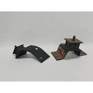 NISSAN CEDRIC 230 330 EXHAUST MUFFLER SUPPORT MOUNTING