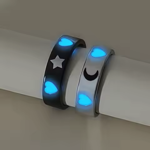 2 Pieces/Sets of Luminous Love Star Moon I Love You Couple Rings Women's Fashionable Love Commitment