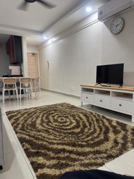 Pangsapuri  m² dengan 3 bilik tidur dan 2 bilik mandi peribadi di Johor Bahru (Mastura Homestay @ La