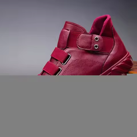 New Men's Leather Shoes Korean Trend Comfortable Loafer Men Shoes British Fashion Men High Top Sneak