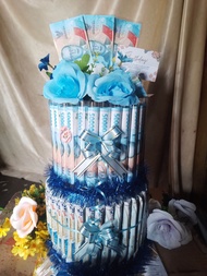 Tower snack/ money tower/ hadiah ulang tahun/ kado spesial