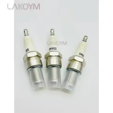 BR9ES spark plug suitable for the yamaha / RIEJU PIAGGIO suzuki/PEUGEOT/service/KAWASAKI/GILERA/GAS 