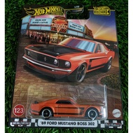 HOT WHEELS PREMIUM '69 FORD MUSTANG BOSS 302 BOULEVARD