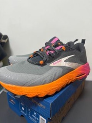 Brooks Cascadia 17 limited edition