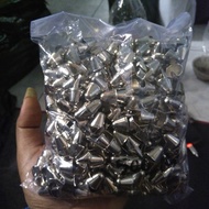 Spike import/uk studs cone model topong size 12mm