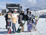 Echigo Yuzawa Naeba | Kursus Ski Bahasa Mandarin Grup Kecil + Penyewaan Peralatan Ski (Niigata)