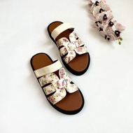 Hanna Sandals