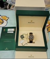 888 行貨 Rolex Daytona 黃金黑面 2020年錶  型號 116518LN 有保用證 購買單 書仔 皮套 綠牌 白牌 盒 全齊