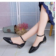 Giày bít mũi da mềm gót cao 3p