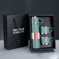 Thermos set comes with 2 cups