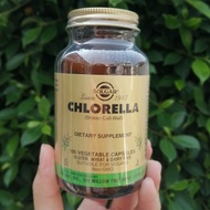 สาหร่ายคลอเรลล่า Chlorella (Broken Cell-Wall) 520 mg 100 Veggie Caps (Solgar®)