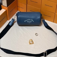 ‼️近新閒置 Dior 迪奧 素面荔枝皮 藍灰圓桶包 肩背包 斜背包