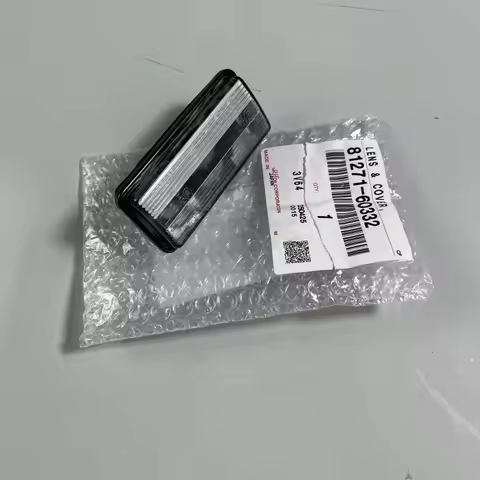 Genuine new Rear license plate light suitable for Toyota Crown SAI, Land Cruiser Prado, Lexus GX470,