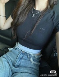 【二手】ADIDAS 圓領TCS RIB SS TEE 黑色 - IT9771短版上衣 愛迪達小紅書爆款ck平替