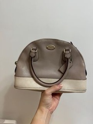 Coach貝殼包
