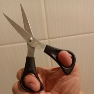 IKEA Scissors Can Be Used On The Left Or Right. Black Small 1 Piece