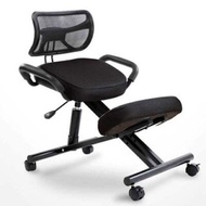 Ergonomic Kneeling Chairเก้าอี้นั่งคุกเข่าตามหลักสรีรศาสตร์พร้อมพนักพิง ปรับความสูงได้พร้อมเบาะหนานุ่มสบายและลูกล้อร่อนเรียบ ท่านั่งที่ถูกต้