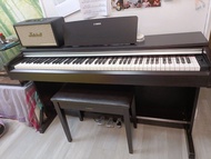 Yamaha Arius YDP-142  with Bench