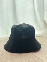 Vivienne Westwood 刺繡Logo跣水黑色漁夫帽