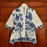 Atasan batik encim cap biru putih kebaya wanita modern kerja santai