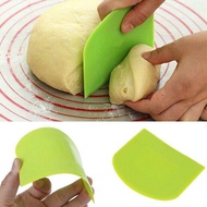 Plastic Dough Scraper &amp; Butter Knife Baking Pastry Tool for Cream Smooth Cake