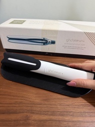 Ghd platinum+ professional smart styler