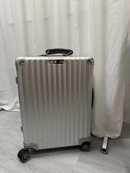 Rimowa classic cabin 20’