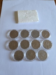 香港:前殖民地:硬幣:(80年代一套):女皇頭:(1980年):81:82:(硬幣膽1983年):84:85:86:(硬幣膽1987年):88:89:1990年:(1套11個):大小:皇冠:女皇頭:(