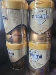 Aptamil 愛他美 3號及2號奶粉