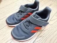 Adidas 波鞋