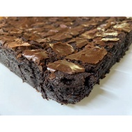 CLASSIC BROWNIES 7x7inch, 9x9inch