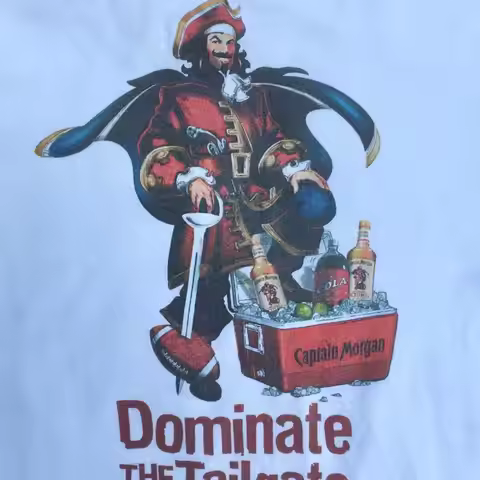 Vintage Captain Morgan DOMINATE THE TAILGATE promotional T Shirt Men's XL
