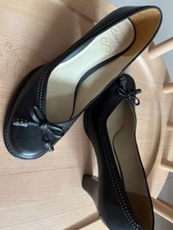 真皮Clarks 女鞋38-39#