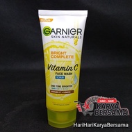 GARNIER LIGHT COMPLETE BRIGHTENING SCRUB 100ML