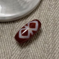 ▪️紅玉髓天珠 金剛杵▪️ 後面係雕刻六字真言（其中一隻字😂）