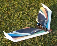 Free shipping RC Plane EPP Airplane Model DW HOBBY Rainbow Fly Wing 800mm Wingspan EDF Version RC Ai