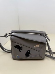 loewe 羅意威suna Fujita聯名絕版灰色黑熊mini puzzle包 底17cm