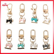 NFPH> 4pcs Mini Sewing Machine Keychains – A Stitch Of Memory & Meaning, Vintage Miniature Enamel Me
