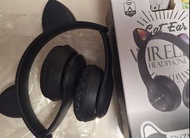 Cute Cat Ear Wireless Bluetooth Headphones (Black) - Supports TF Card） 炫彩發光貓耳無線藍牙耳機 (黑色）可插記憶卡