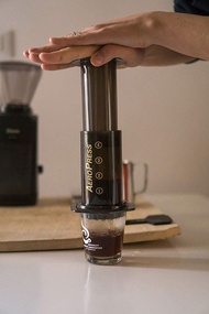 AEROPRESS - DỤNG CỤ PHA CÀ PHÊ PHƯƠNG PHÁP NÉN KIỂU MỸ - Home and Garden