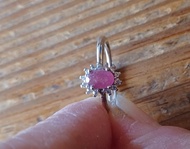 紅寶石蘇聯小碎鑽戒指