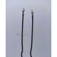 Black chain Strapmask