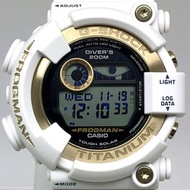 卡西歐 G-SHOCK GW-8201K-7 FROGMAN Irukuji 2024 聯名款 30 週年紀念版，太陽能動力，LED 背光，藍鯨白金配色，六月發售