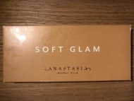 Anastasia Beverly Hills Soft Glam 眼影盤