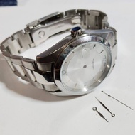 On behalf Case 38 Watch Diameter 8200 8215 8205 2813 Movement Single Calendar Transparent Bottom Loc