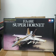 [1/7] Military Model 1/72 F/A-18E Super Hornet Tamiya TA60746