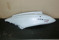 BODY COVER SET R/H VTS250 EVO250 WHITE SYM COVER BODY BELAKANG