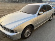 BMW e39 520 零件車拆賣
