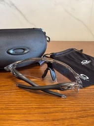 Oakley Radar EV9208 Path 運動太陽眼鏡透灰鏡框變灰色鏡片可搭配