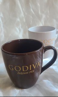 GODIVA 🤍🤎 CALIFORNIA PANTRY GODIVA BELGIUM 1926 CHOCOLATE MUG HOT CHOCOLATE 18 OZ.